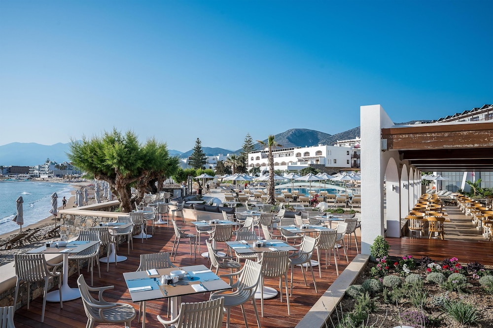 Creta Maris Resort - All Inclusive — Restaurant & bars in Hersonissos