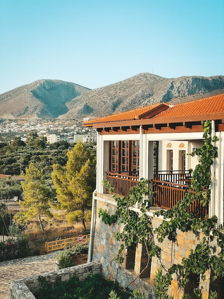 Creta Maris Resort - All Inclusive — Hotel building in Hersonissos