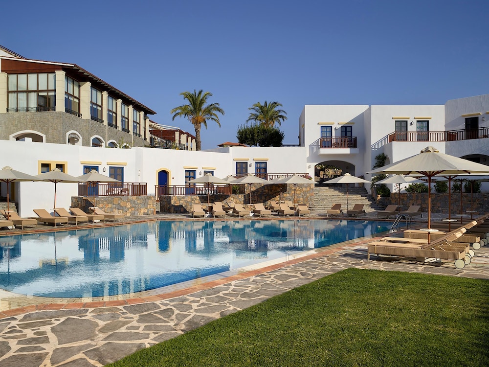 Creta Maris Resort - All Inclusive — Swimming pool in Hersonissos
