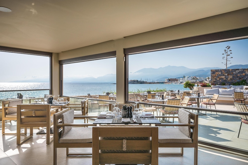 Creta Maris Resort - All Inclusive — Restaurant & bars in Hersonissos