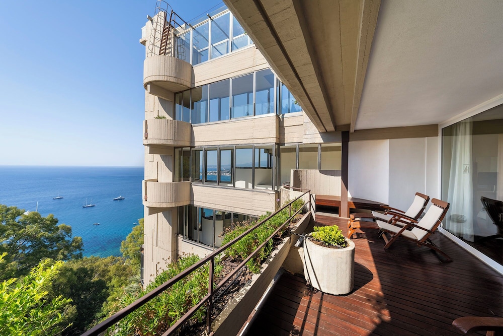 Eurostars Monte Tauro — Hotel building in Taormina, Sicily