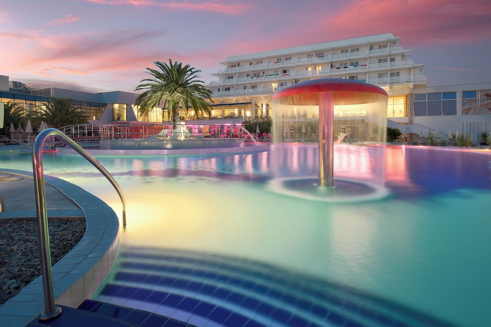 Hotel Olympia — Swimming pool in Vodice, Šibenik-Knin
