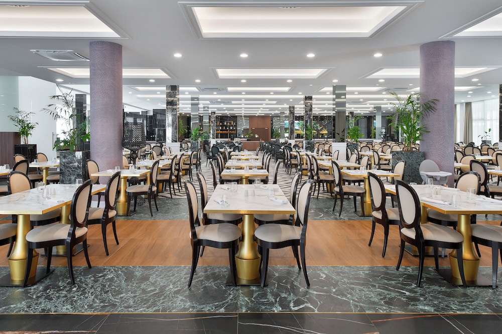 Hotel Olympia — Restaurant & bars in Vodice, Šibenik-Knin