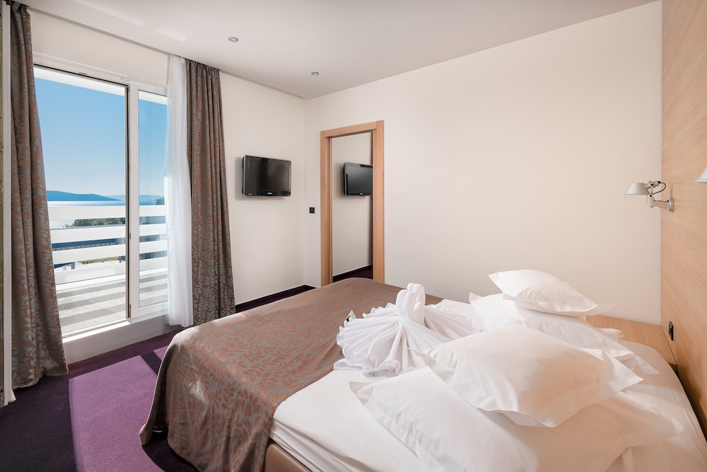 Hotel Olympia — Hotel rooms in Vodice, Šibenik-Knin