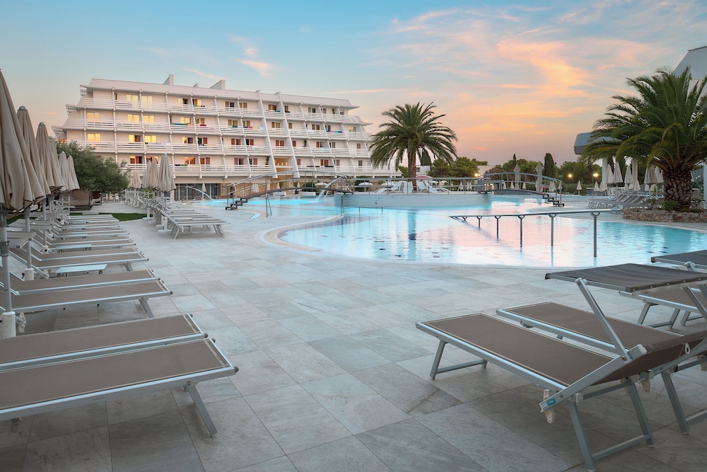 Hotel Olympia — Swimming pool in Vodice, Šibenik-Knin