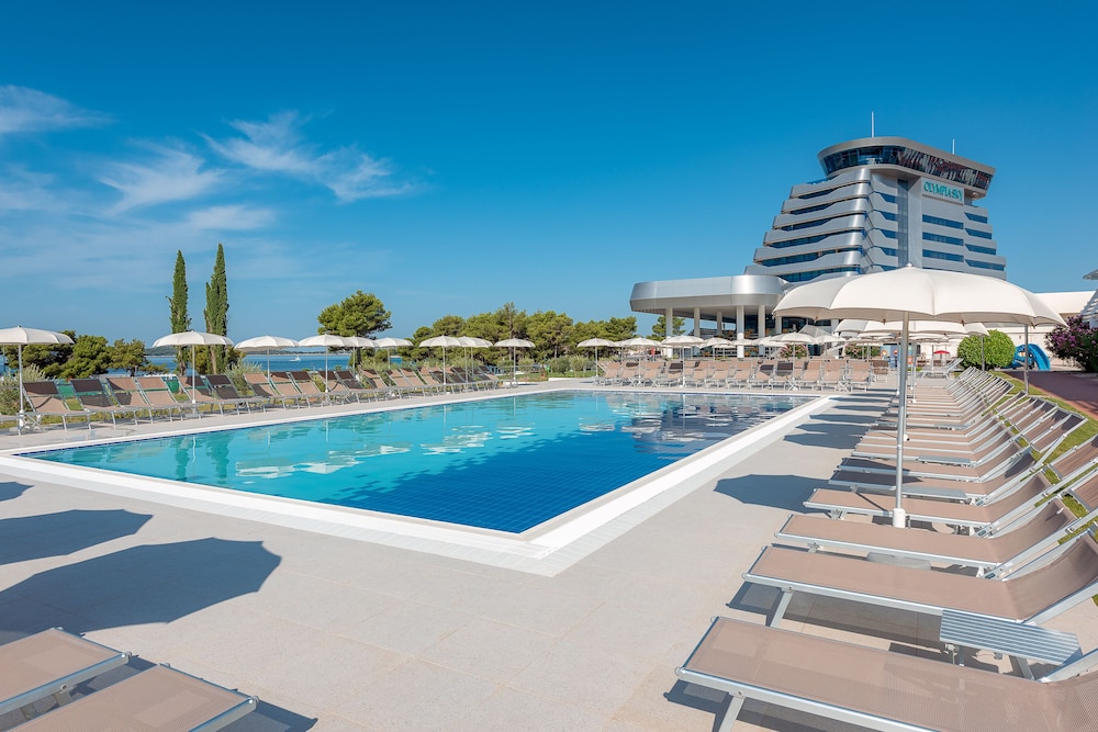 Hotel Olympia — Swimming pool in Vodice, Šibenik-Knin