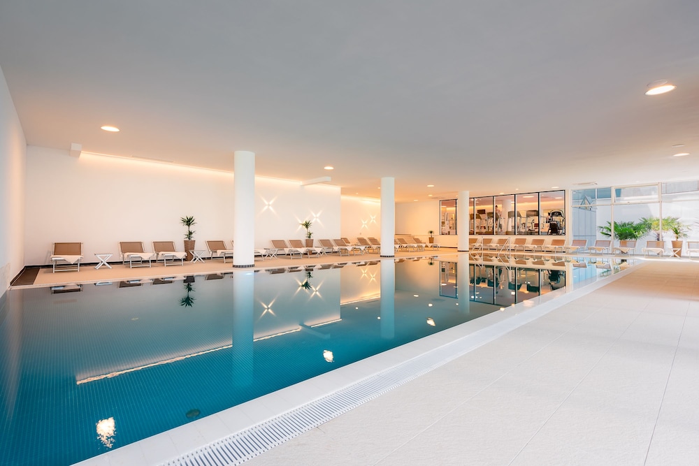 Hotel Olympia — Swimming pool in Vodice, Šibenik-Knin