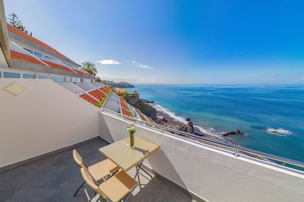 Hotel Orca Praia – Adults Only — Hotel building in Funchal, Madeira
