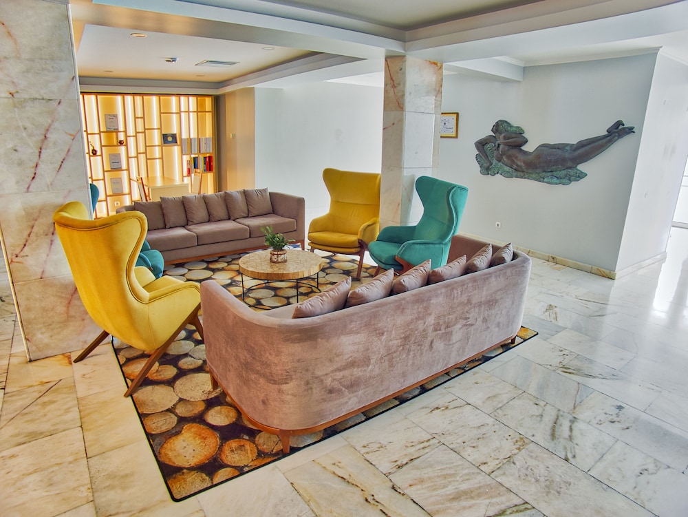Hotel Orca Praia – Adults Only — Hotel building in Funchal, Madeira