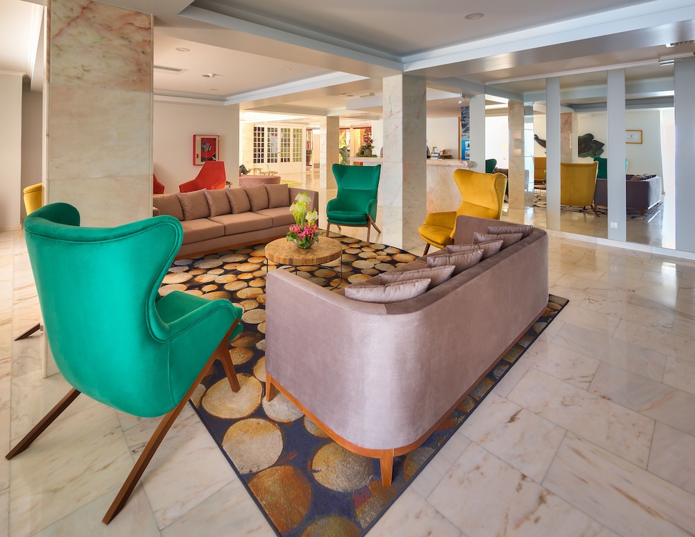 Hotel Orca Praia – Adults Only — Hotel building in Funchal, Madeira