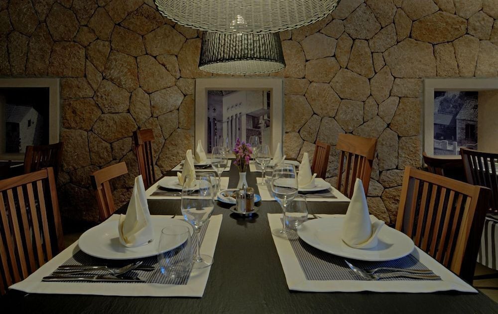 Hotel Osejava — Restaurant & bars in Makarska, Split-Dalmatia