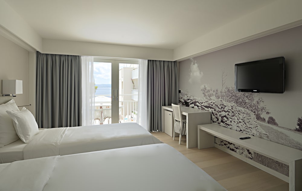 Hotel Osejava — Hotel rooms in Makarska, Split-Dalmatia