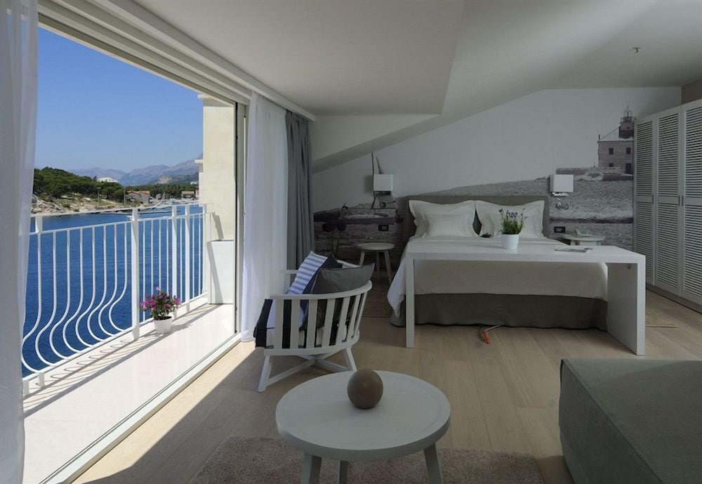 Hotel Osejava — Hotel rooms in Makarska, Split-Dalmatia