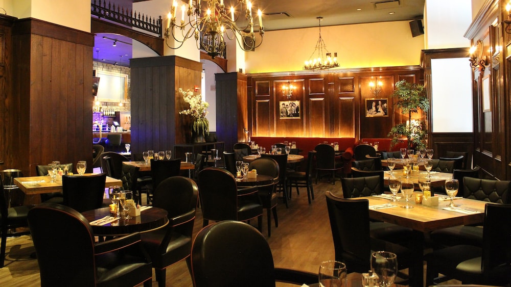 Holiday Inn New York City - Times Square by IHG — Restaurant & bars in New York City, New York State