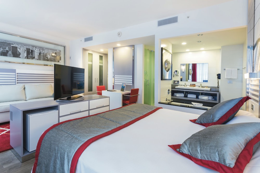 Hotel Riu Plaza New York Times Square — Hotel rooms in New York City, New York State
