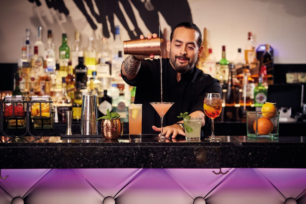Hotel Riu Plaza New York Times Square — Restaurant & bars in New York City, New York State