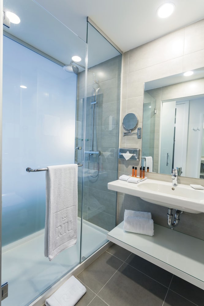 Hotel Riu Plaza New York Times Square — Hotel rooms in New York City, New York State
