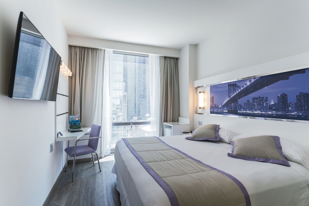 Hotel Riu Plaza New York Times Square — Hotel rooms in New York City, New York State