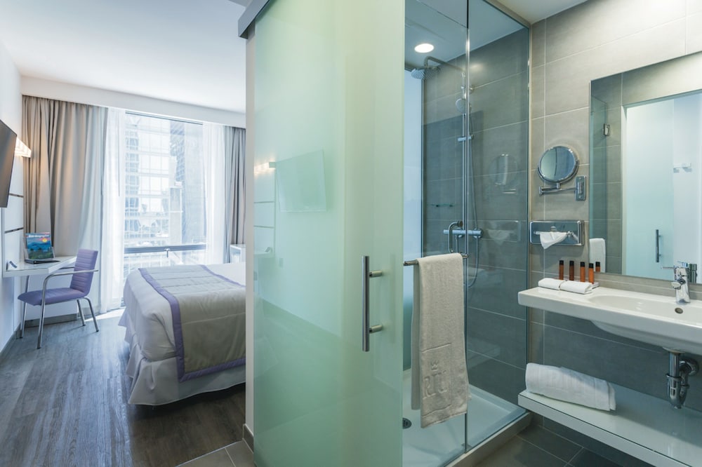 Hotel Riu Plaza New York Times Square — Hotel rooms in New York City, New York State