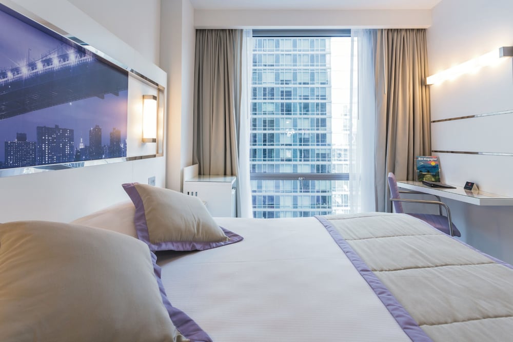 Hotel Riu Plaza New York Times Square — Hotel rooms in New York City, New York State