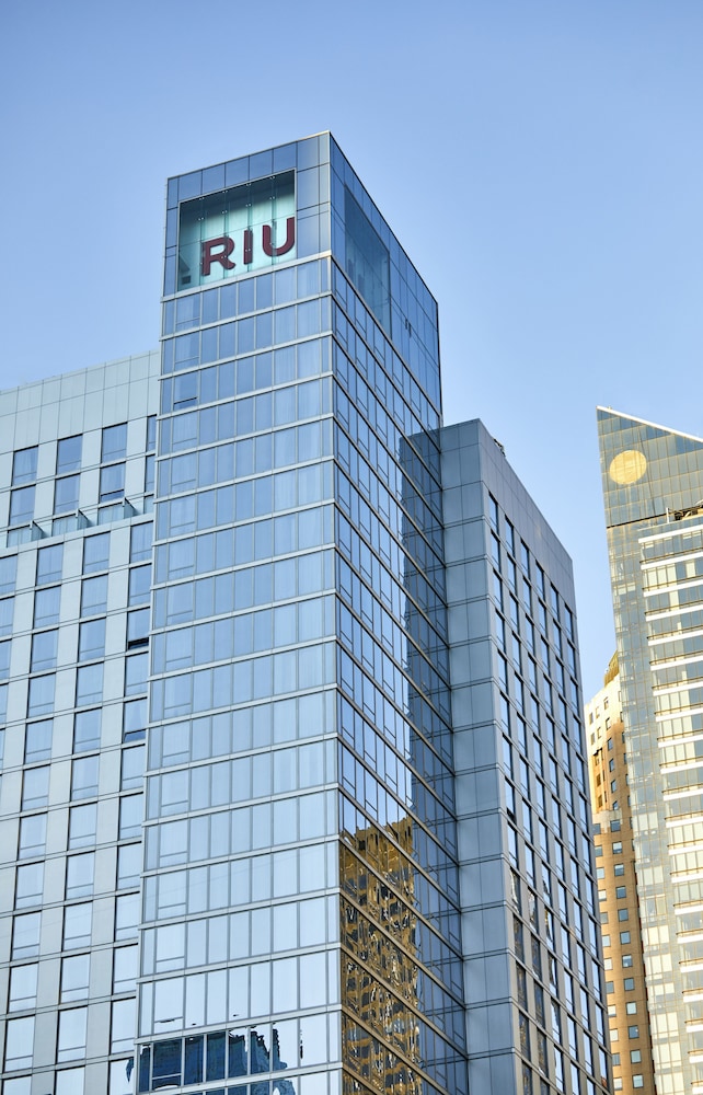 Hotel Riu Plaza New York Times Square — Hotel building in New York City, New York State