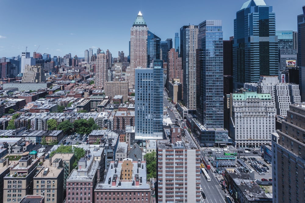 Hotel Riu Plaza New York Times Square — Hotel building in New York City, New York State