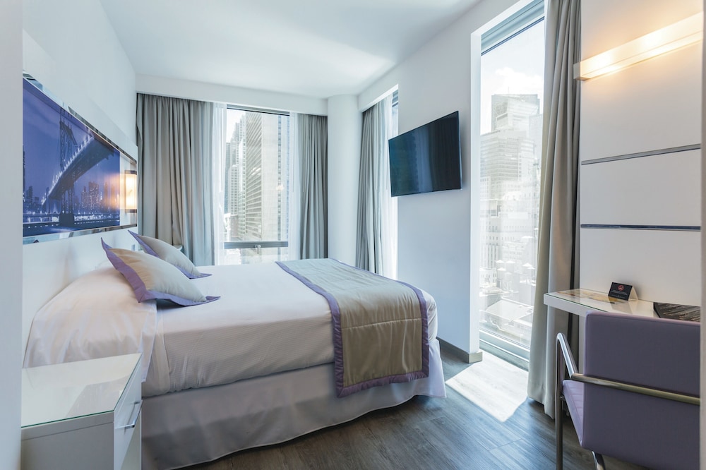 Hotel Riu Plaza New York Times Square — Hotel rooms in New York City, New York State