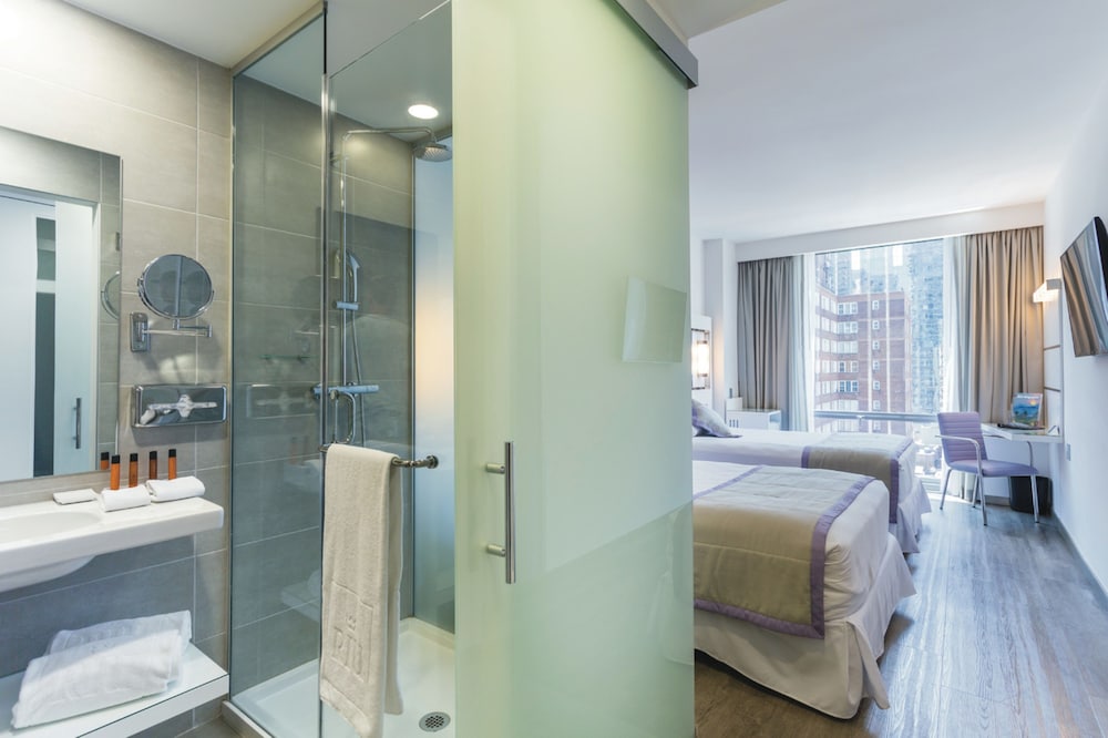 Hotel Riu Plaza New York Times Square — Hotel rooms in New York City, New York State