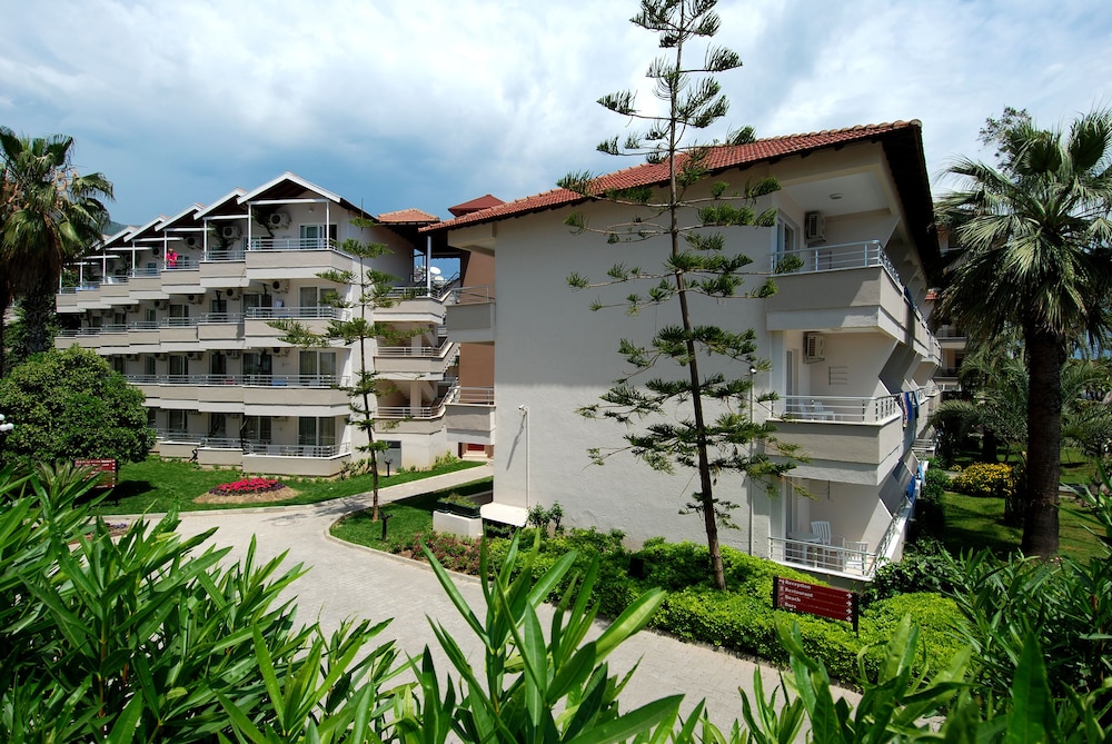 Panorama Hotel — Hotel building in Alanya