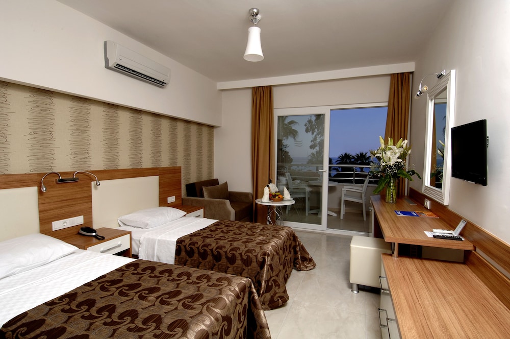 Panorama Hotel — Hotel rooms in Alanya