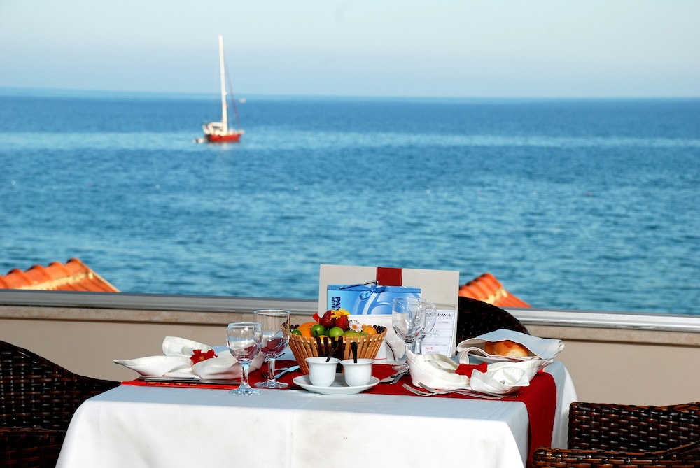 Panorama Hotel — Restaurant & bars in Alanya