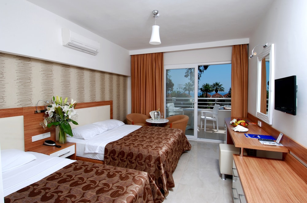 Panorama Hotel — Hotel rooms in Alanya