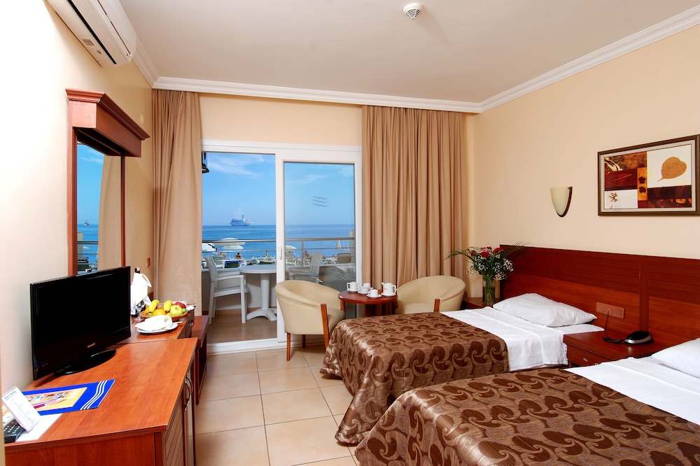 Panorama Hotel — Hotel rooms in Alanya
