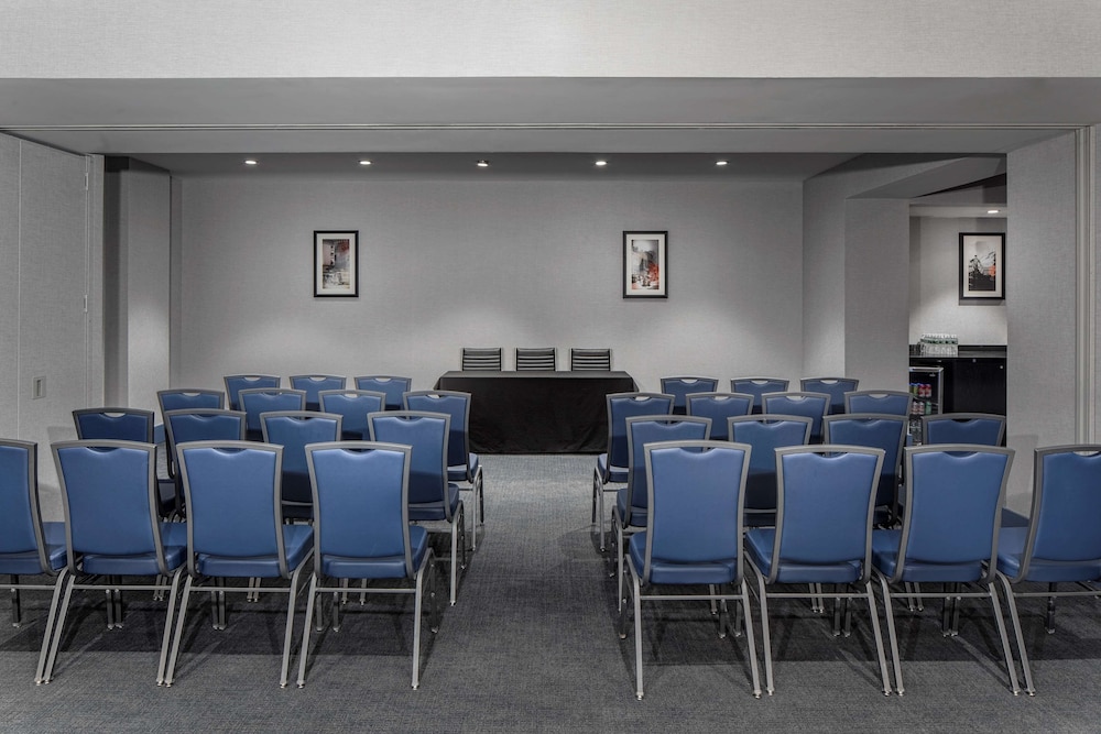 DoubleTree by Hilton New York Times Square West — Hotel building in New York City, New York State