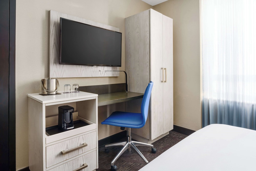 DoubleTree by Hilton New York Times Square West — Hotel rooms in New York City, New York State