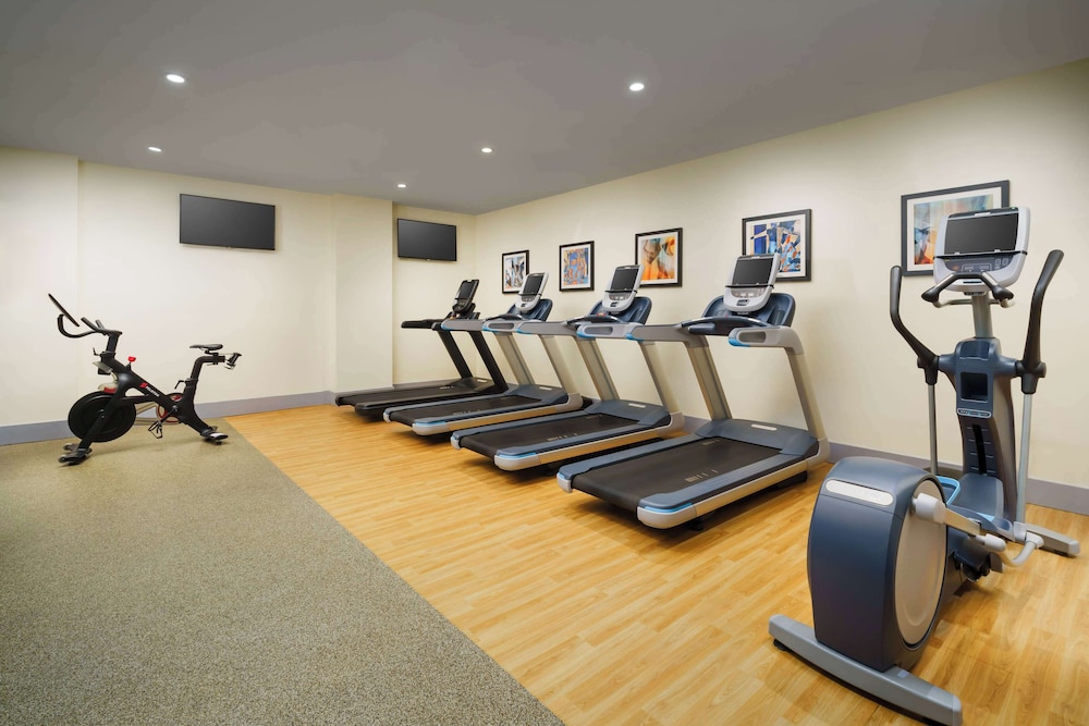 DoubleTree by Hilton New York Times Square West — Sports & recreation in New York City, New York State