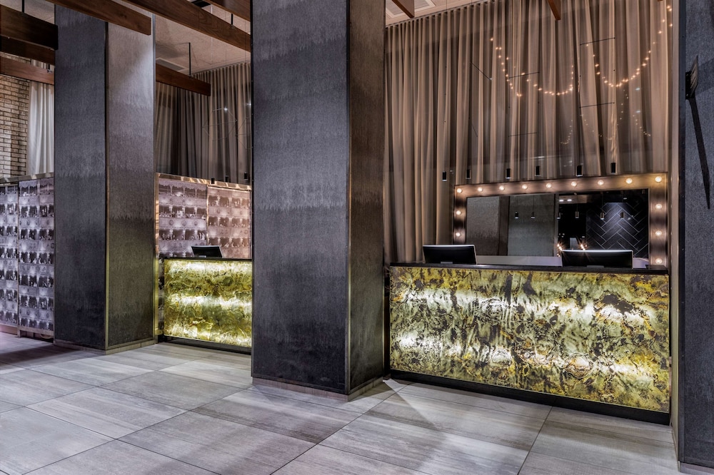 DoubleTree by Hilton New York Times Square West — Hotel building in New York City, New York State