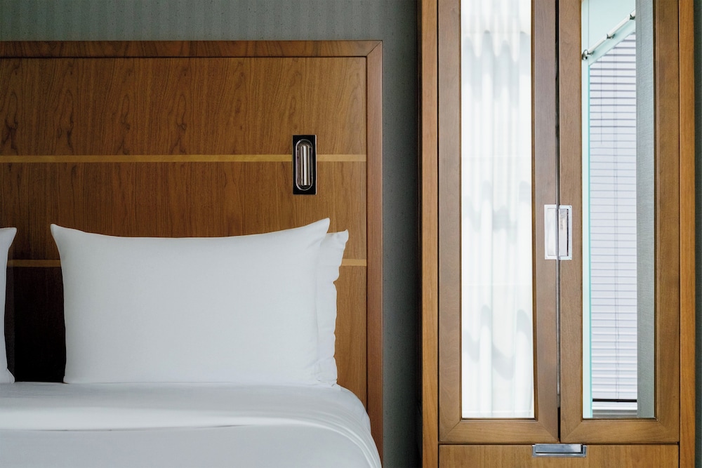 Crowne Plaza HY36 Midtown Manhattan by IHG — Hotel rooms in New York City, New York State