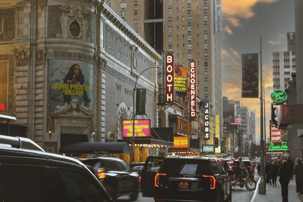 Crowne Plaza HY36 Midtown Manhattan by IHG — Attractions in the area in New York City, New York State