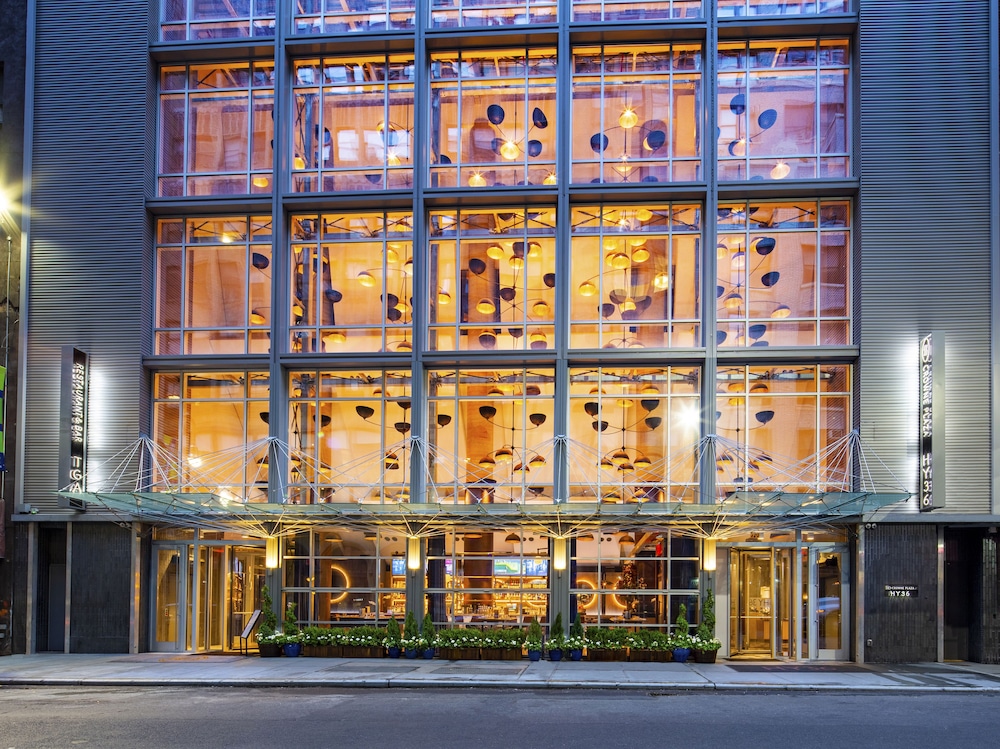 Crowne Plaza HY36 Midtown Manhattan by IHG — Hotel building in New York City, New York State