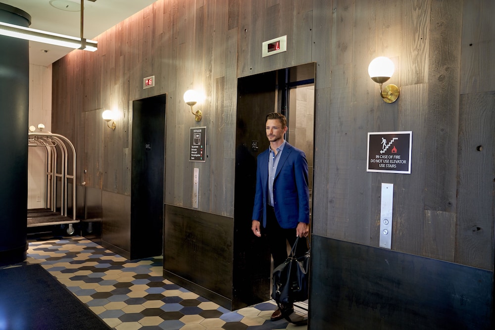 Crowne Plaza HY36 Midtown Manhattan by IHG — Hotel building in New York City, New York State