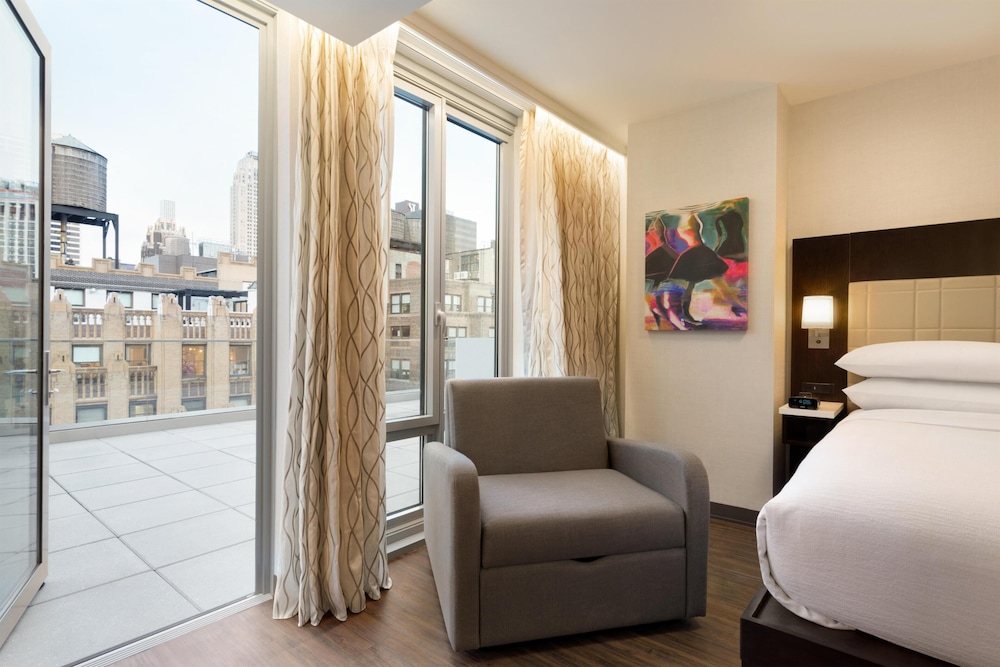 Embassy Suites by Hilton New York Manhattan Times Square — Hotel rooms in New York City, New York State
