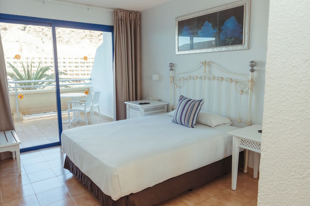 LIVVO Lago Taurito Hotel & Aquapark All Inclusive — Rooms in Taurito, Canary Islands