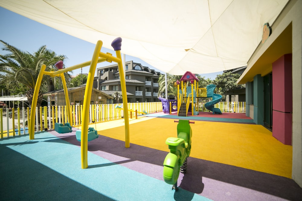 Sailor's Beach Club - All Inclusive — Attractions for children in Kemer