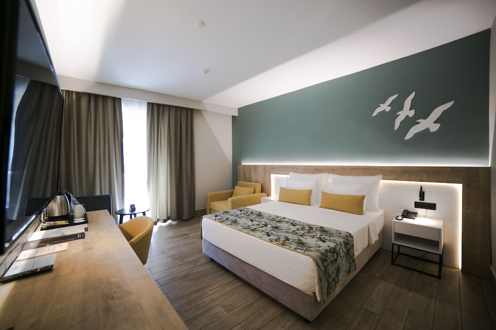 Sailor's Beach Club - All Inclusive — Hotel rooms in Kemer