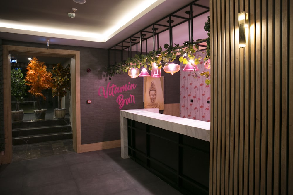 Sailor's Beach Club - All Inclusive — Restaurant & bars in Kemer