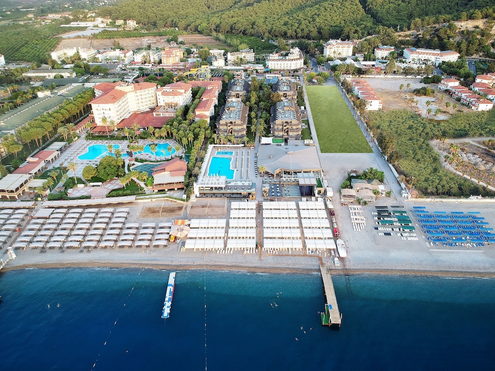 Sailor's Beach Club - All Inclusive — Beach in Kemer