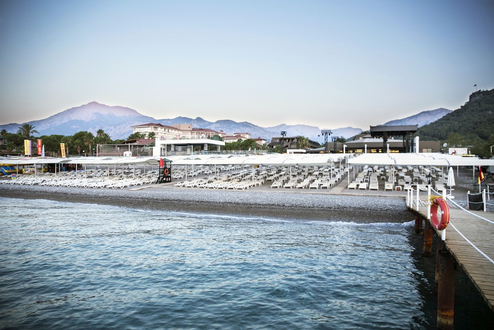 Sailor's Beach Club - All Inclusive — Beach in Kemer