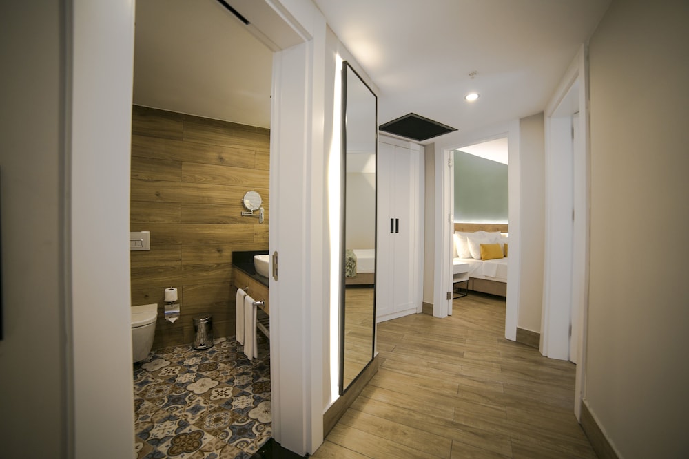 Sailor's Beach Club - All Inclusive — Hotel rooms in Kemer