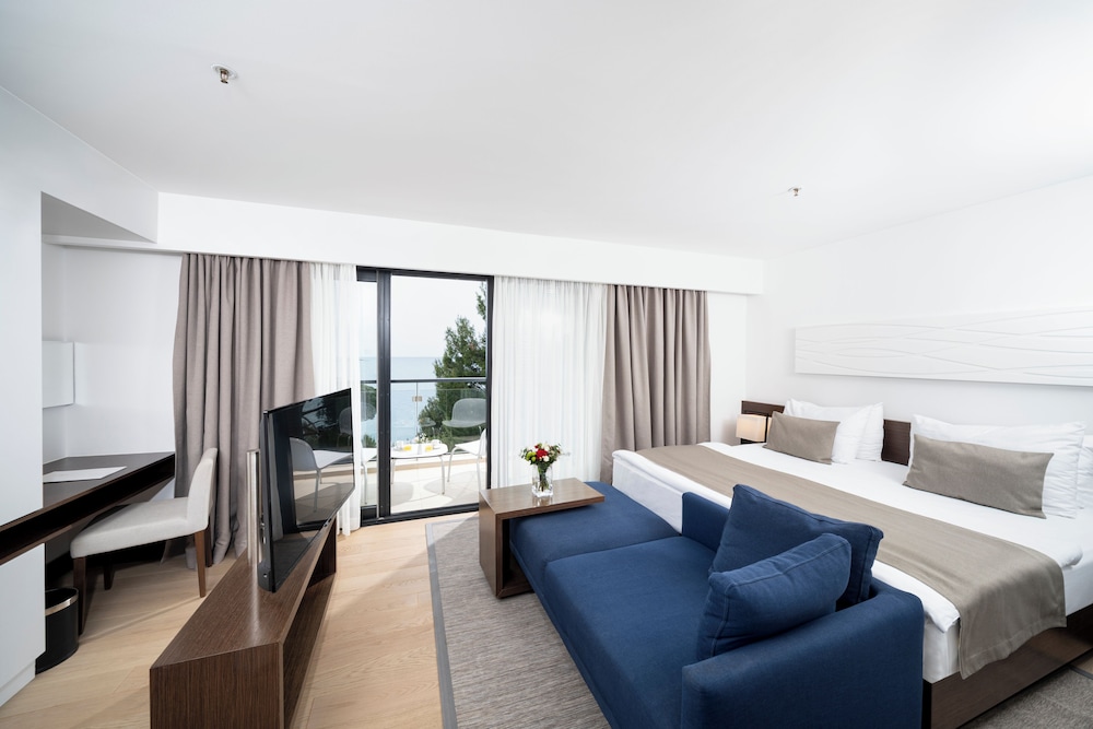 Hotel Parentium Plava Laguna — Hotel rooms in Poreč, Istria